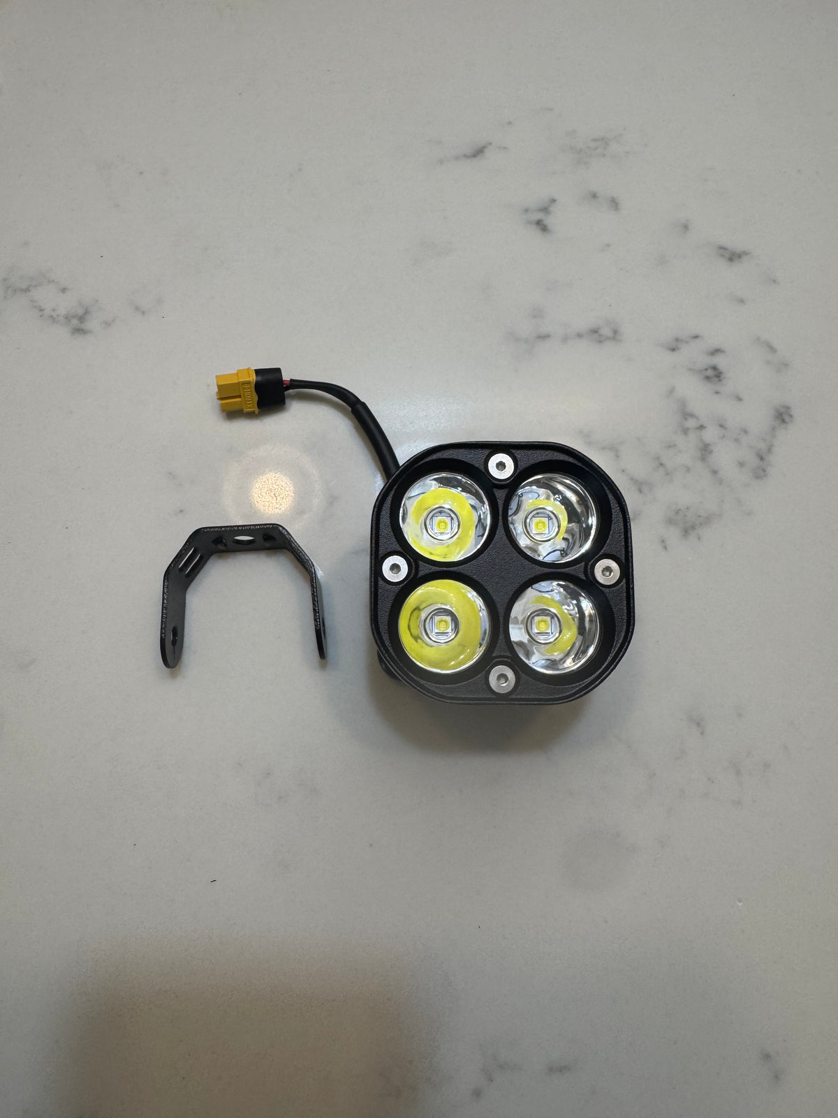 Battery-powered Squadrant light+(OFF AND ON SWITCH)